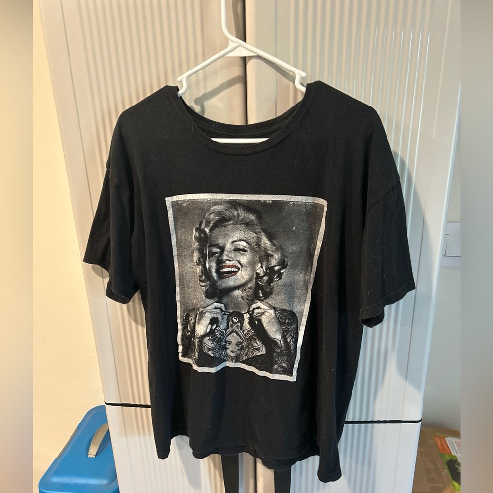 VINTAGE MARILYN MONROE TATOO ART TEE